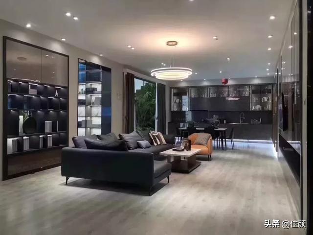 （诗尼曼展厅）.jpg