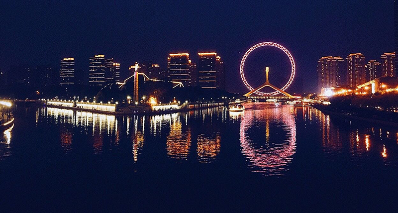 天津市夜景.jpg