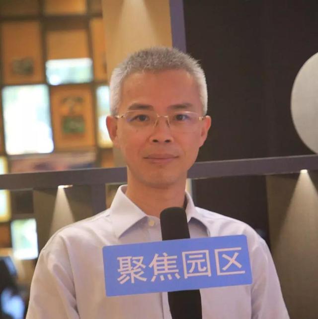 深圳湾科技发展有限公司董事长邱文.jpg