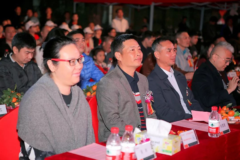 联欢晚会现场4.jpg