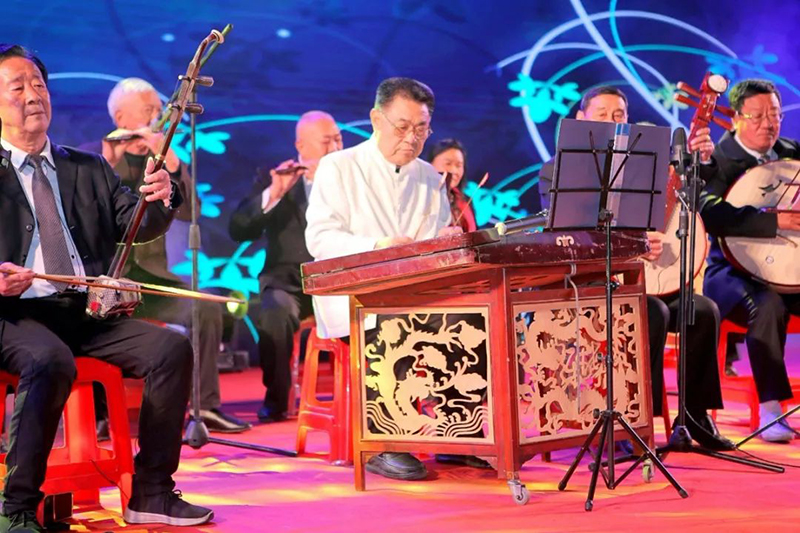 联欢晚会现场8.jpg