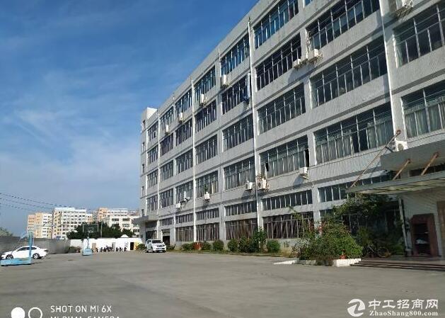 布吉上李朗工业园科技园15层14000平方厂房出租可分租