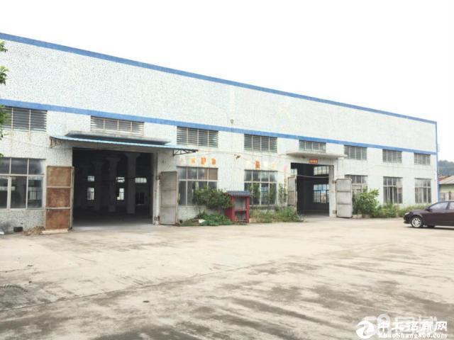 江高镇工业园单一层厂房仓库出租，可分租，1800平