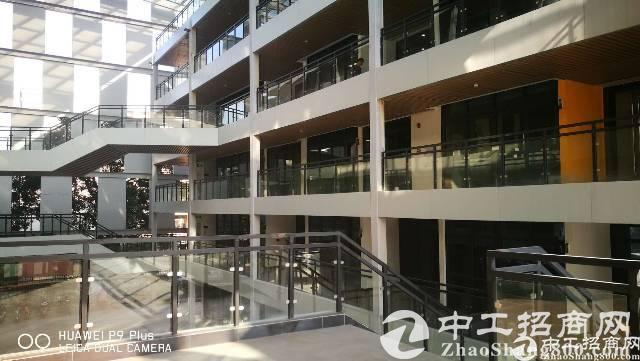 《2018年贵阳房地产市场回顾及展望》发布 优质商业势头良好