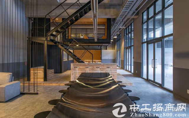 上海仓库怎么实现仓库与办公室的一体化设计？创意一体化案例欣赏