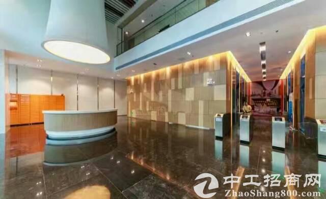 小编解析：办公室装修隔断用什么材料好？
