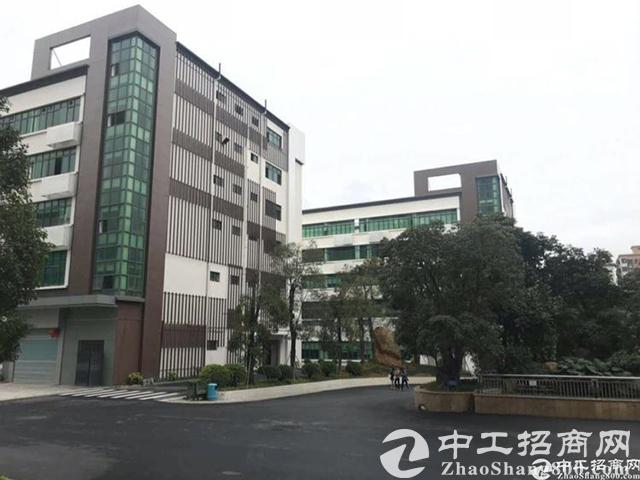厂房装修材料之铝塑板