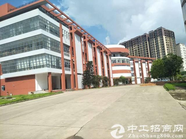 厂房装修：如何挑选PVC扣板