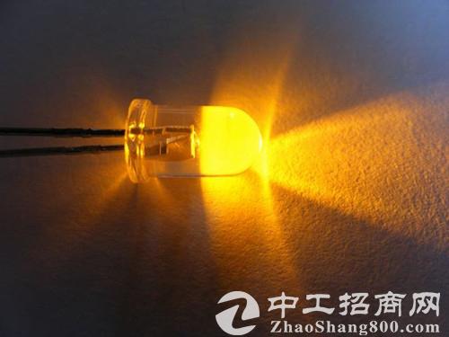 【一文看懂】半导体激光器发展历程及应用现状