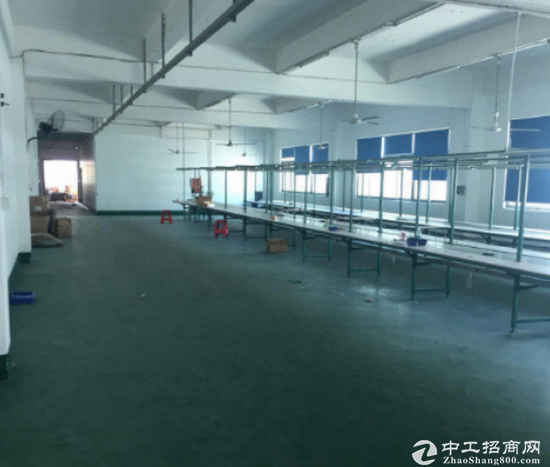 黄江南门村工业区楼上950平米厂房带办公室招租