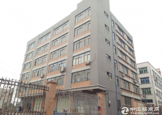 福永和平工业区标准厂房一楼1500平原房东出租无公摊