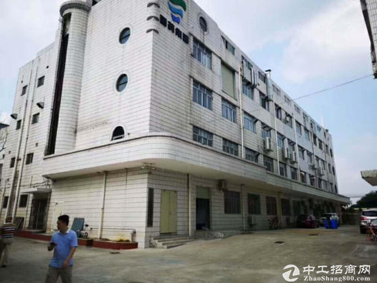 深圳龙岗镇占地 3657.5 ㎡，建筑 8200 ㎡双证齐全厂房出售