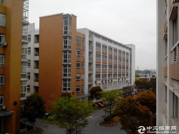 松江新城新建独栋厂房104地块13年绿证诚售