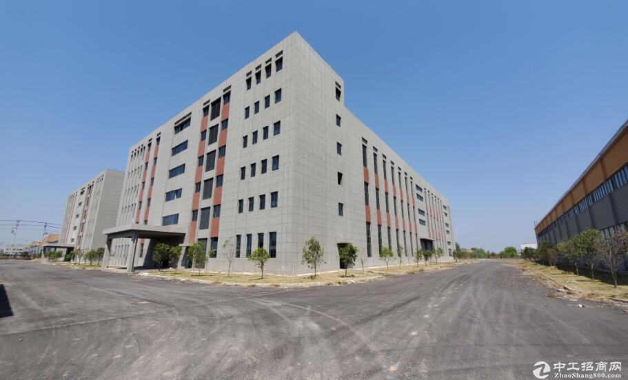 舒城杭埠镇，框架厂房出租，层高6.38米，不带行车
