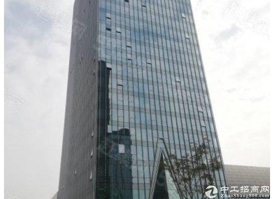 深圳坪山区公司总部研发办公厂房出租，每层1390平米6部电梯5