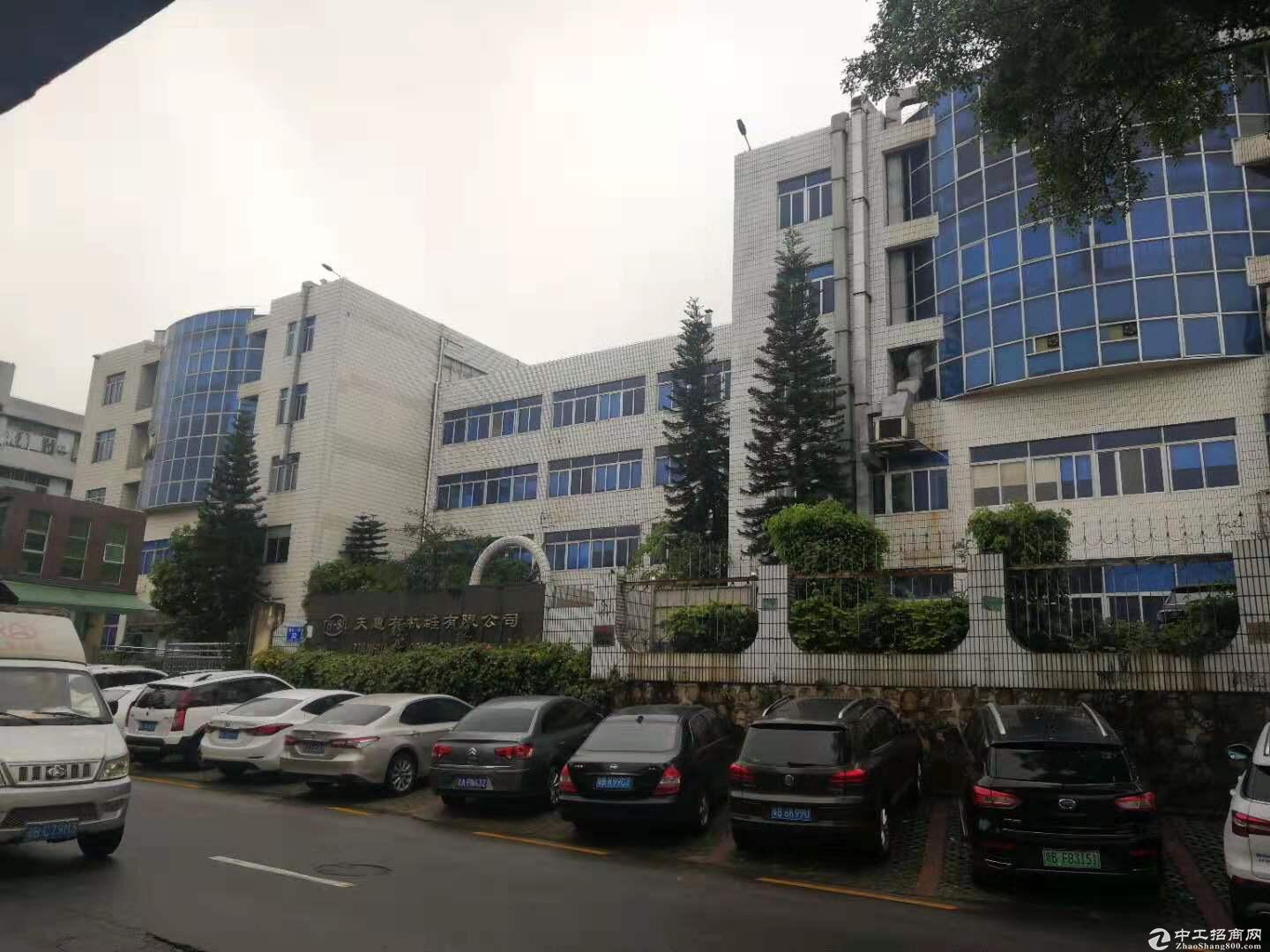 深圳观澜厂房建筑面积45116.49平方出售1